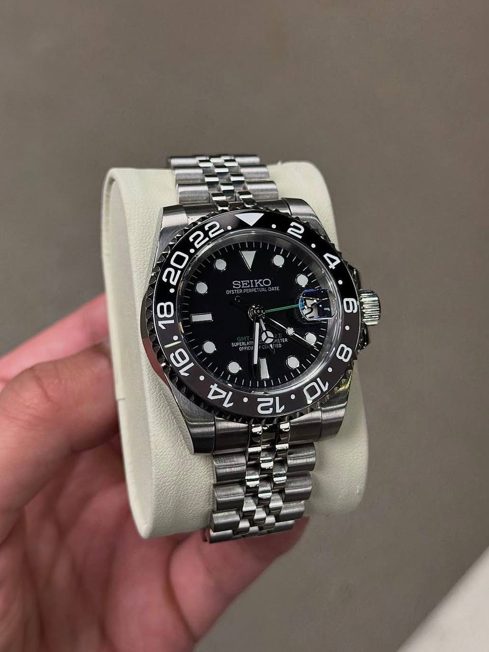 Seikomod GMT "Bruce Wayne" NH34