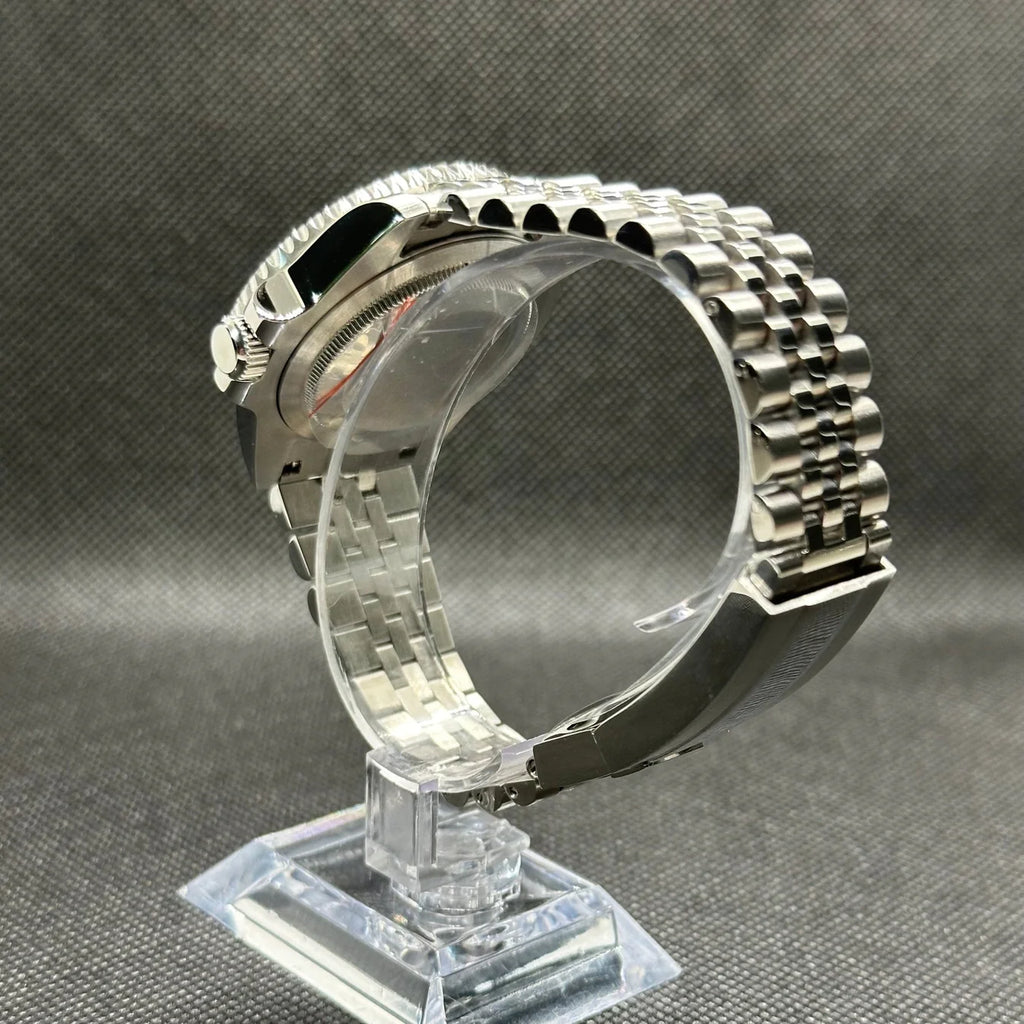 Seikomod GMT "Bruce Wayne" NH34