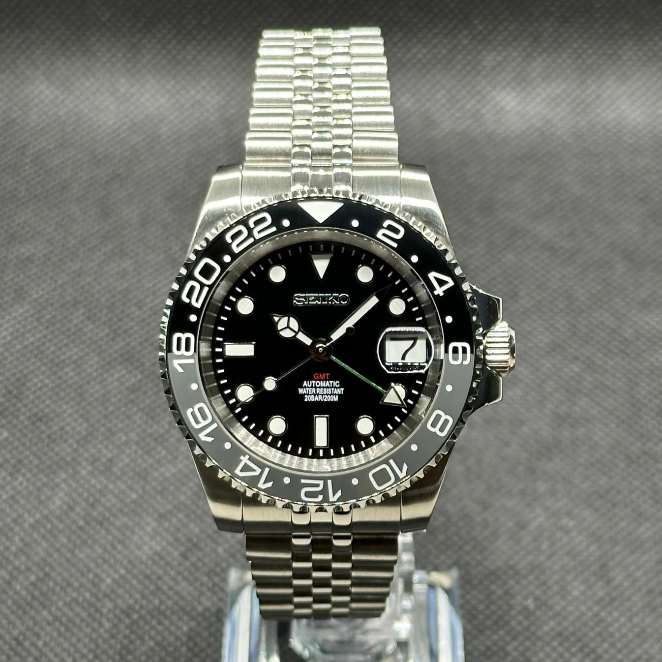 Seikomod GMT "Bruce Wayne" NH34