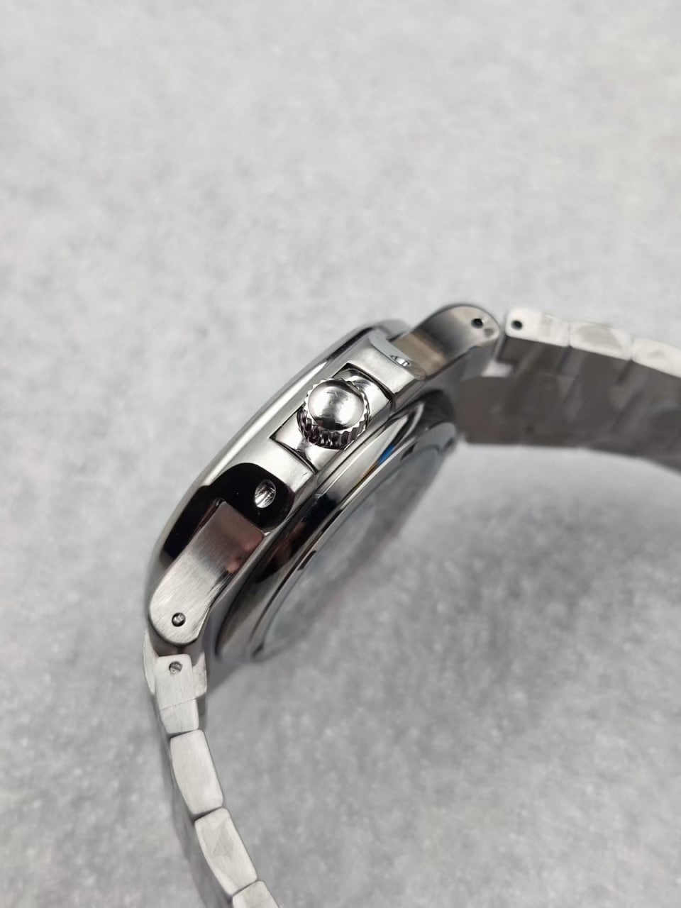 Seikotilus "Steel white diamonds" NH35