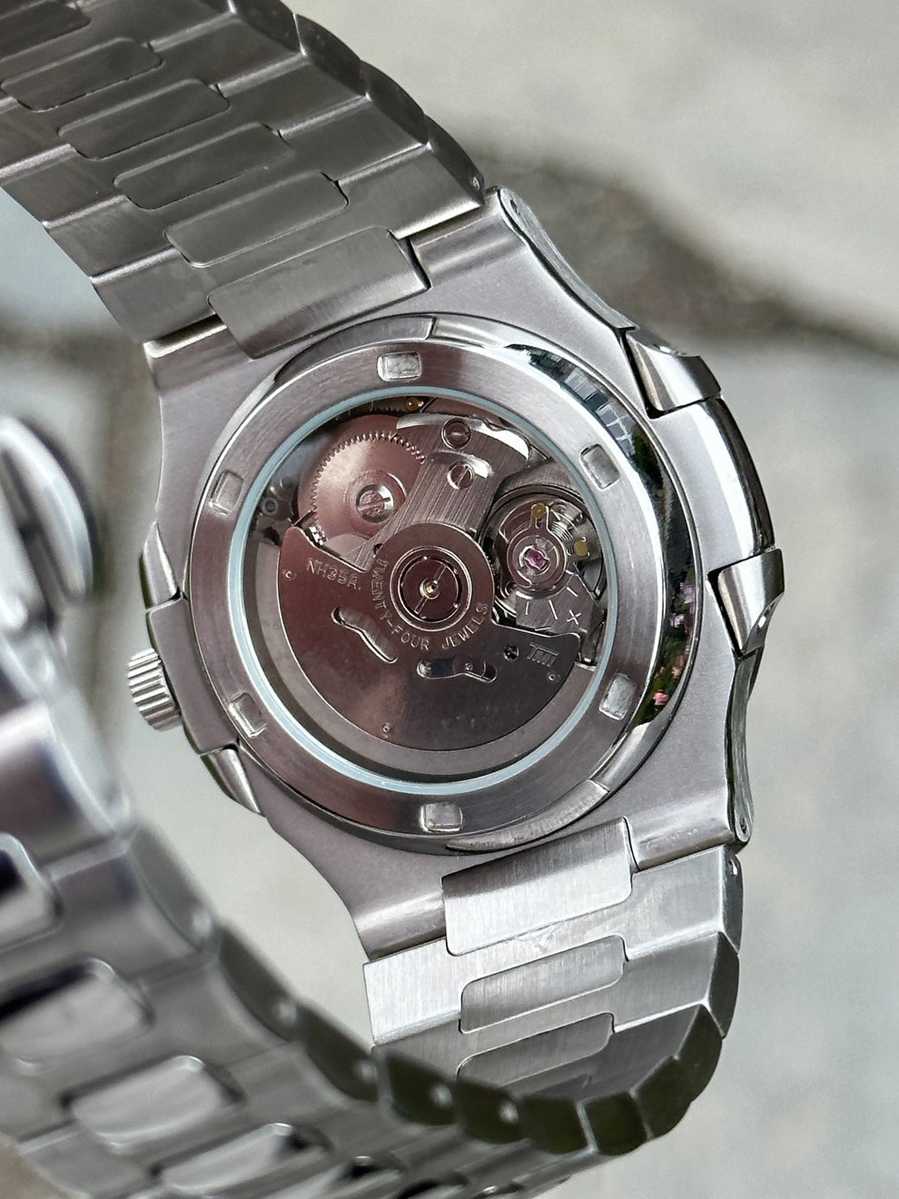 Seikotilus "Steel black" NH35