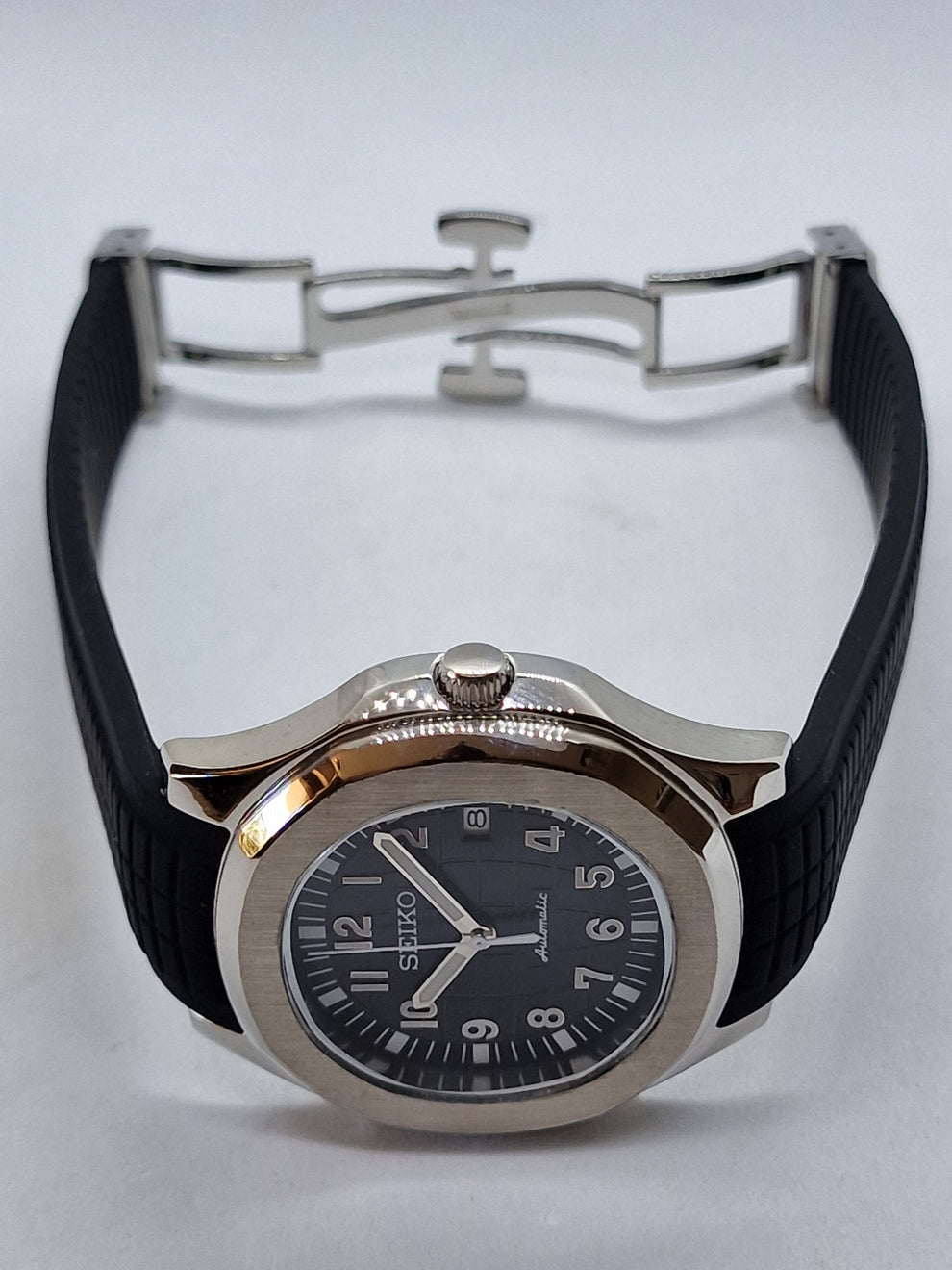 Seikotilus "Silver black" NH35