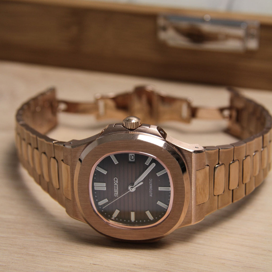 Seikotilus "Rose gold brown" NH35