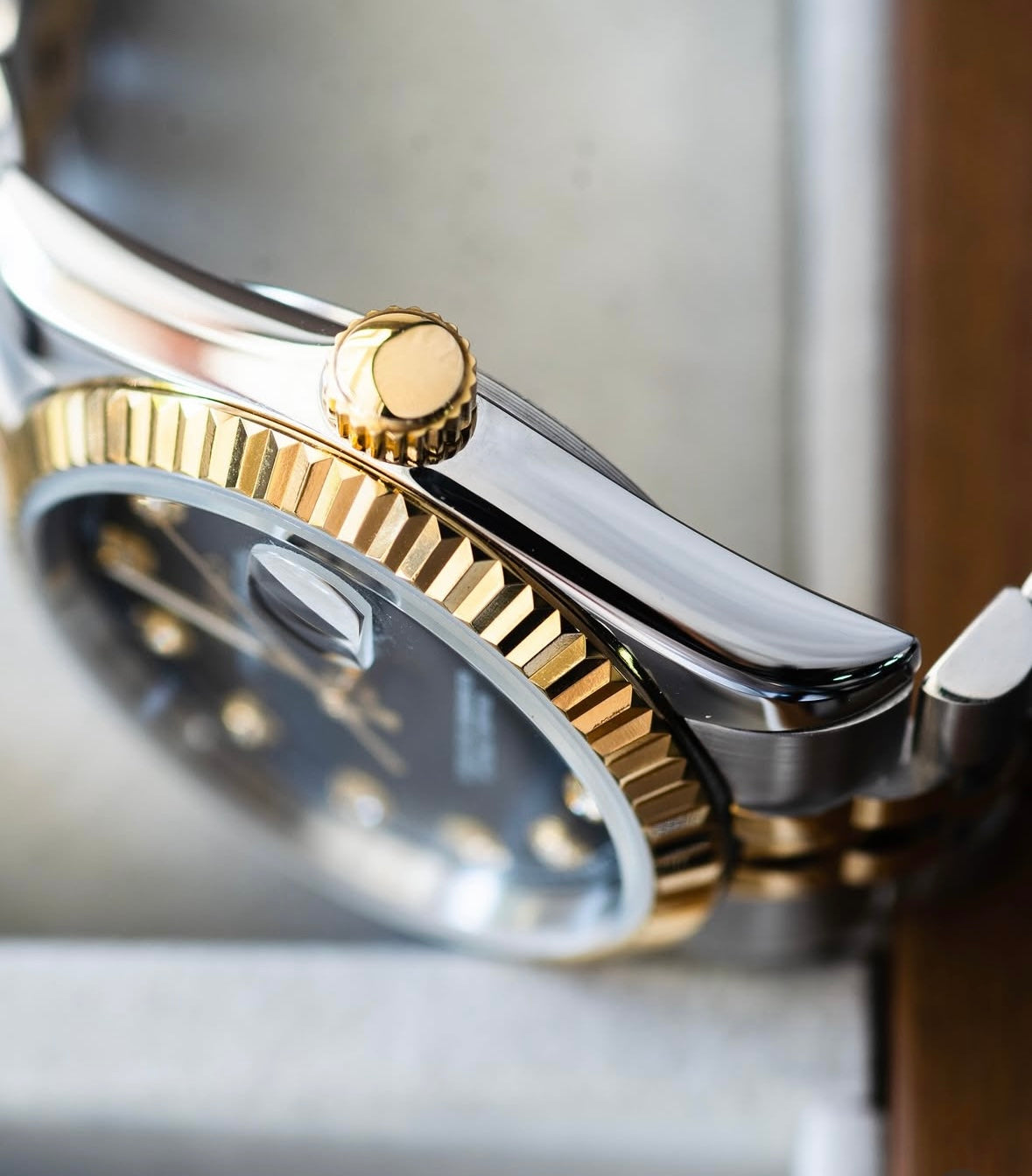 Seikojust "Two tone gold black" NH35