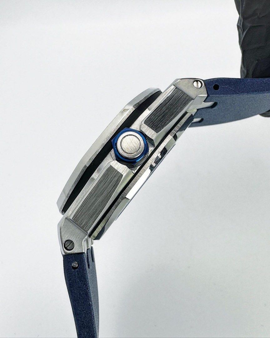 Seikoak "Blue steel yellow hand" NH35